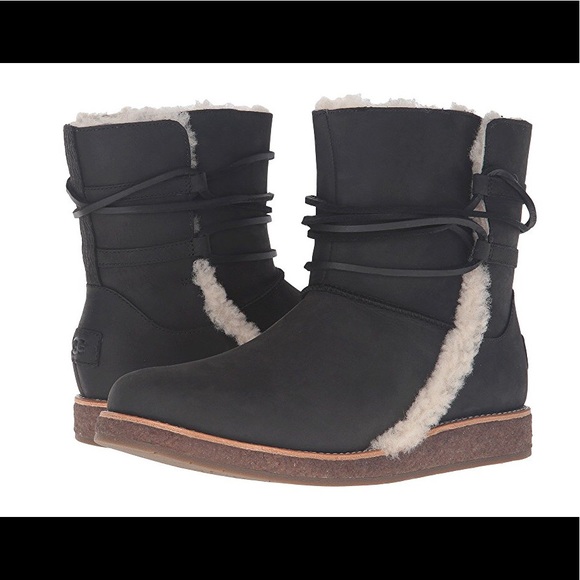 SOLD‼️ NWOT UGGpure Wool Lined Laced Boots - Picture 1 of 7